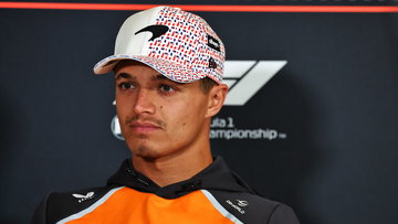 Norris lacht om 'rode lijn' McLaren: "Canada was dat zeker!"