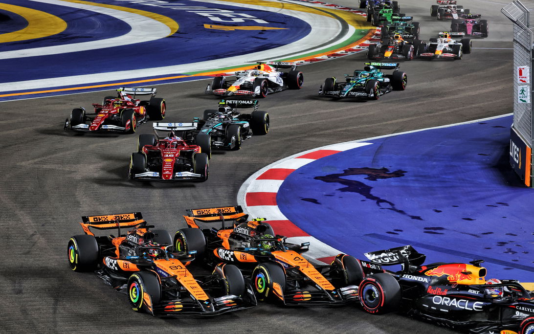 Norris Piastri race Singapore