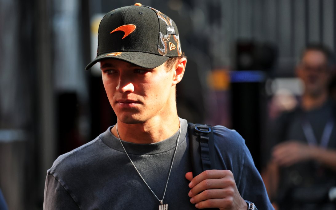McLaren criticada pela gestão do incidente Norris-Piastri em Singapura