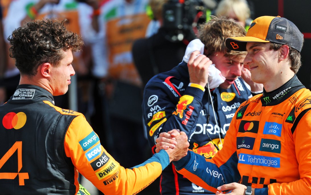 Albon suggerisce alla McLaren: "Priorizzate un pilota per sfidare Verstappen"