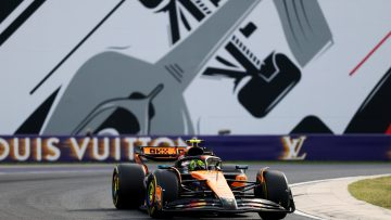 Max Verstappen 'loses his rag' as Lando Norris makes Oscar Piastri suffer
