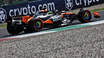 Norris grapt over minieme voorsprong McLaren: "Normaal staan we er een seconde voor!"