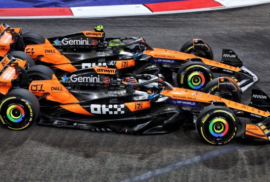 Norris Piastri race Singapore