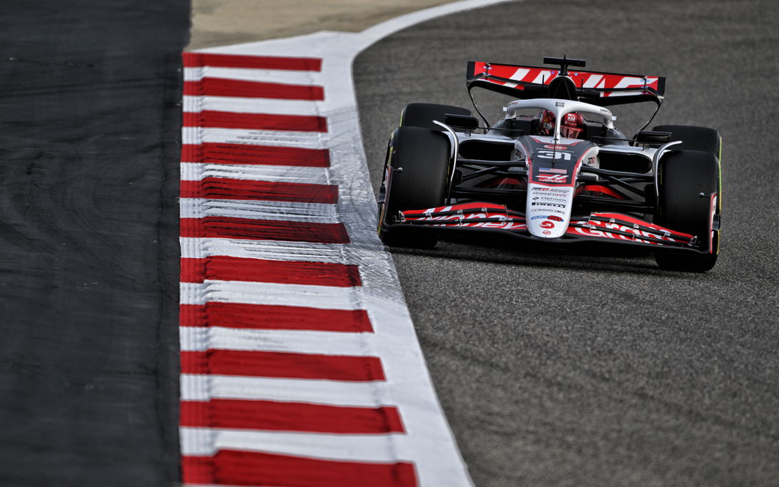 Ocon Bahrain testing