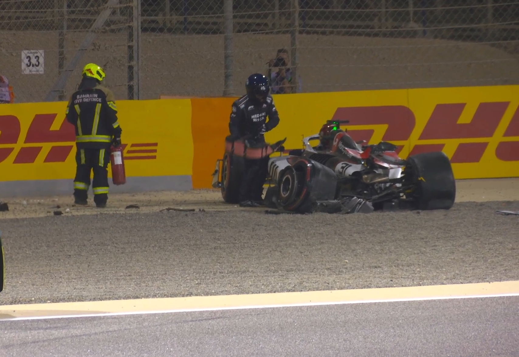 Ocon crash Bahrain