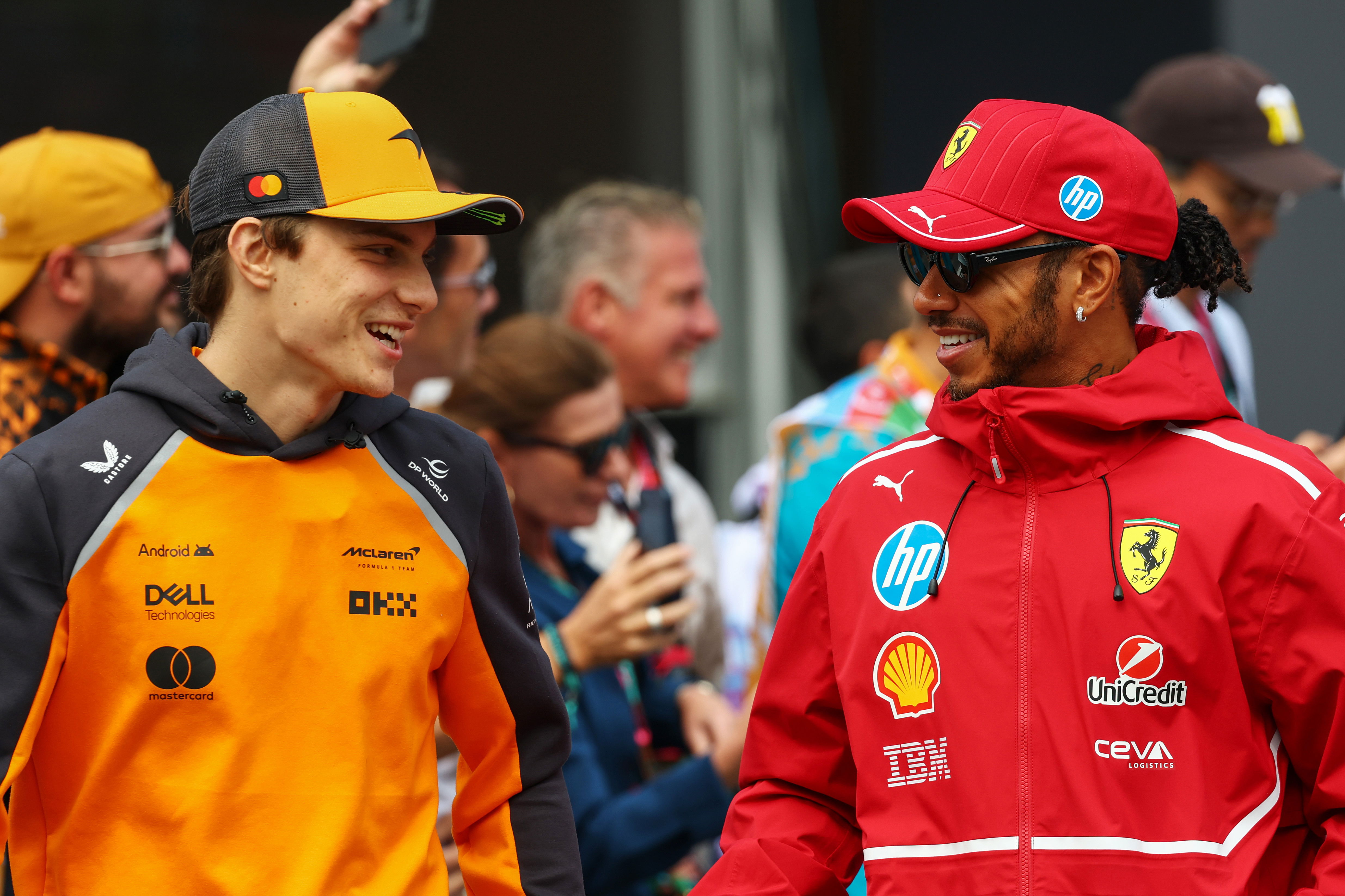 Piastri Hamilton race day