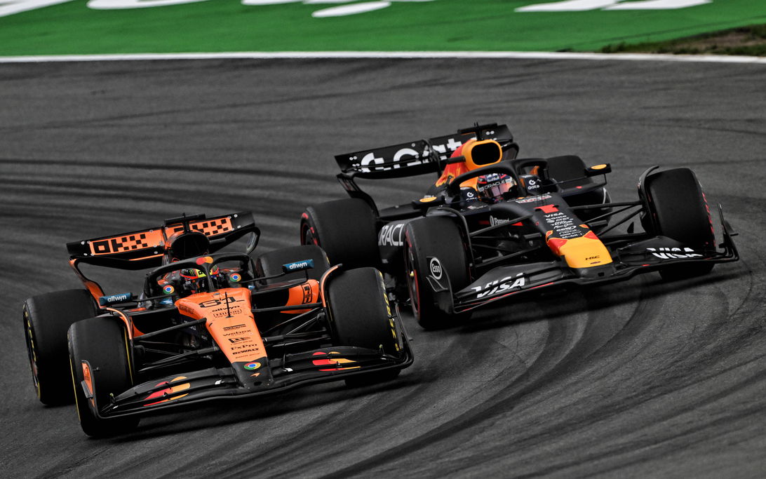 Piastri Verstappen start race Zandvoort