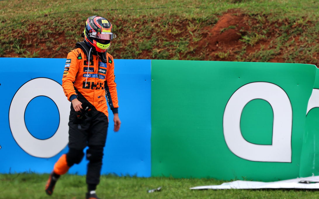 Piastri sprint Brazil crash