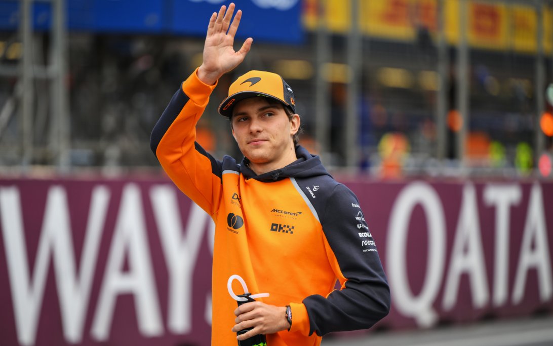 Piastri Baku race day