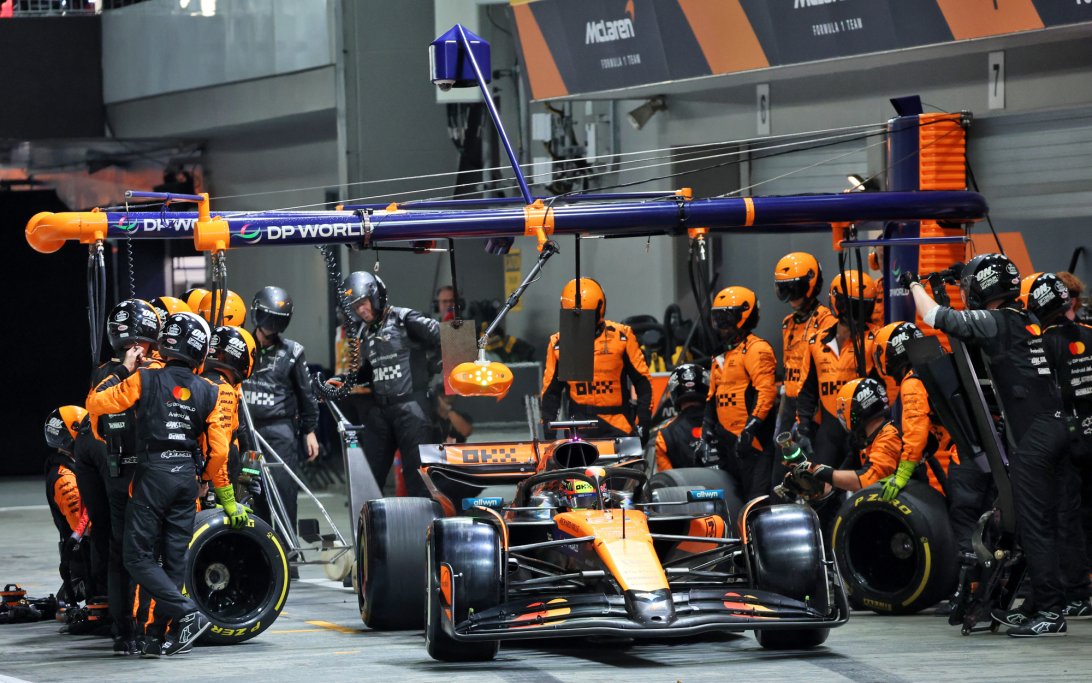 マクラーレンのピットストップミス：信頼性への懸念か？