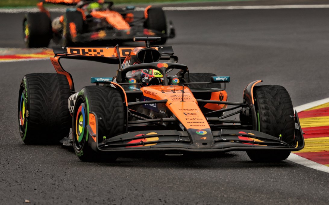 Piastri race Belgium dry