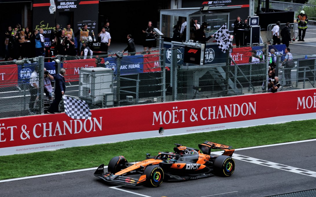 Piastri win Spa