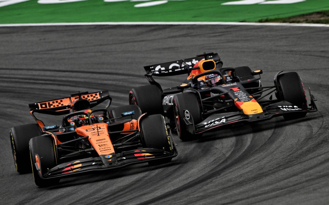 Piastri Verstappen start race Zandvoort