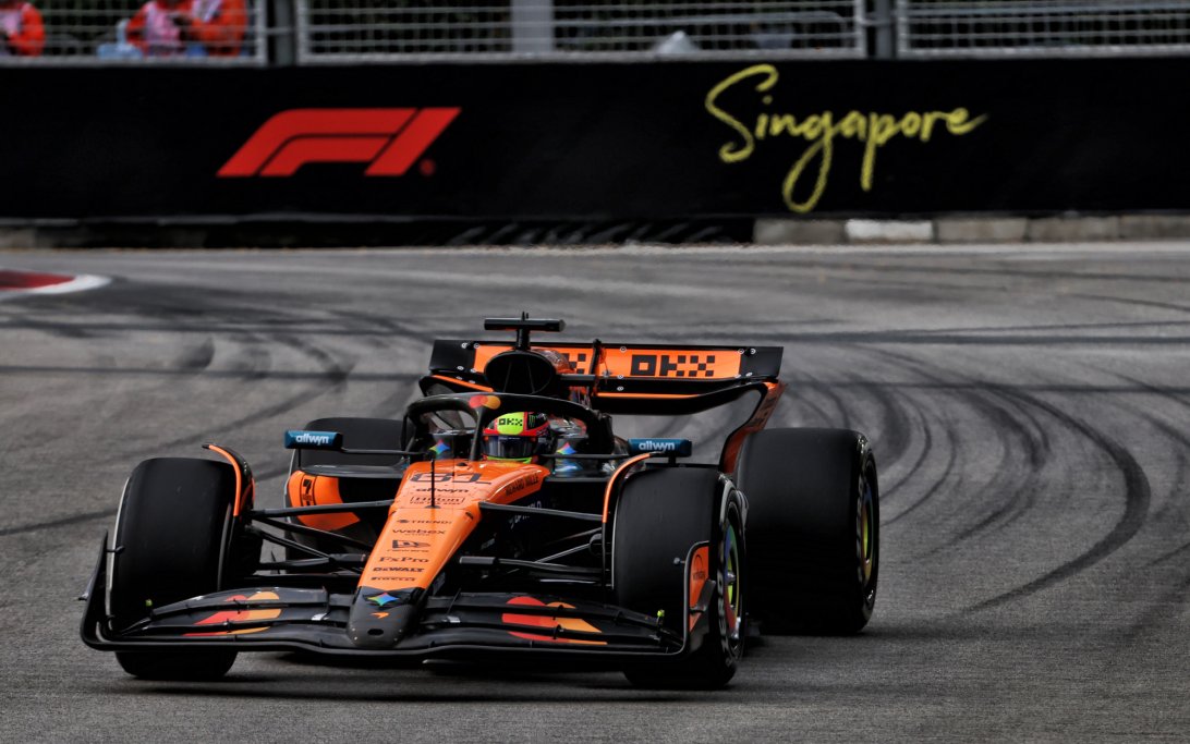 Piastri Singapore