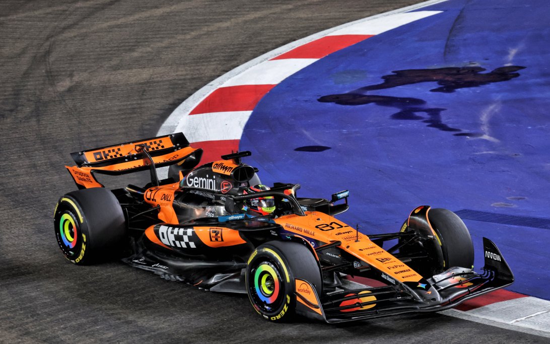 Piastri race Singapore