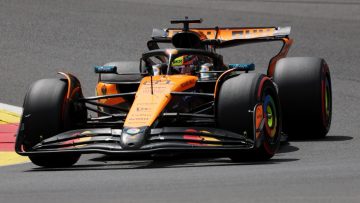 McLaren drivers face grid penalty risk as Lewis Hamilton endures shocker – RacingNews365 Review