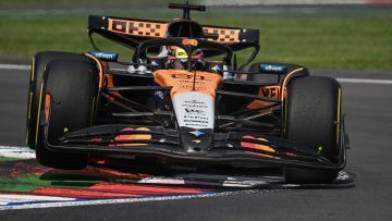 McLaren openhartig over problemen Piastri: "Verliest zo'n beetje in iedere bocht tijd"