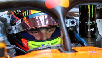 Hill hekelt Piastri-boordradio: "Wil ik nooit van een F1-coureur horen"