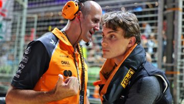Piastri trekt stekker uit radio tijdens overwinningsspeech Brown