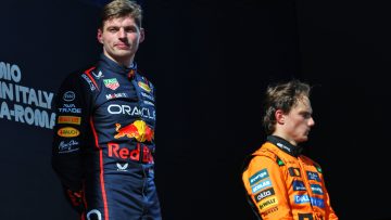 Piastri schrijft Verstappen nog absoluut niet af: "Zal altijd een sterke tegenstander zijn"