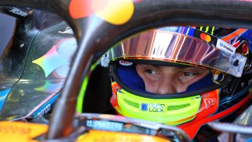 Oscar Piastri reflects on 'uncomfortable' McLaren reality as key factor 'creeps' in