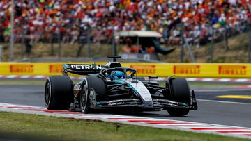 Mercedes stopt ontwikkeling auto Russell en Antonelli