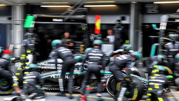 Mercedes reveal George Russell 'bubble' fear in Carlos Sainz battle