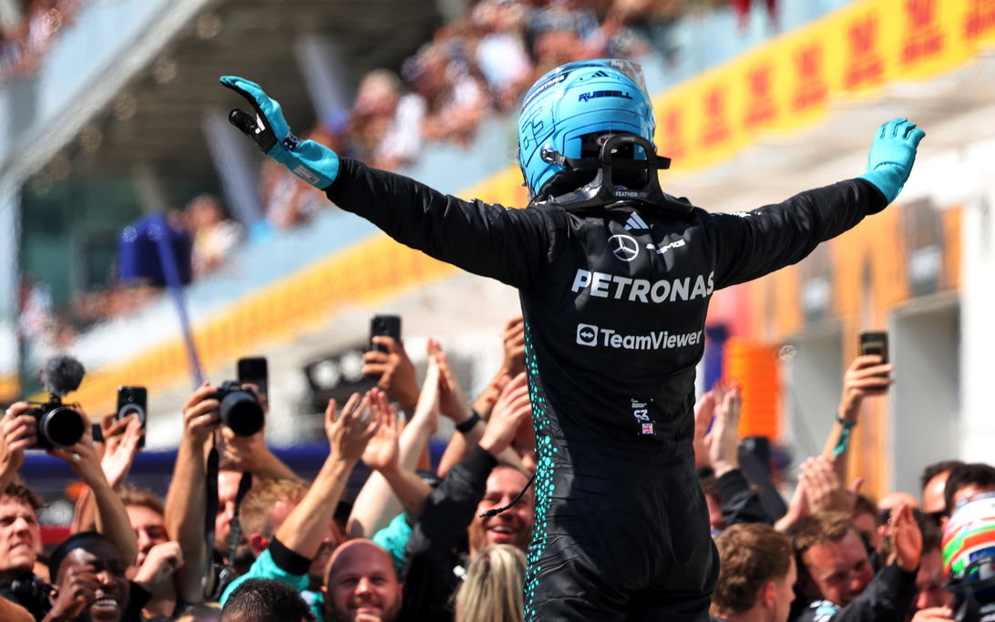 Russell Canada win t-pose