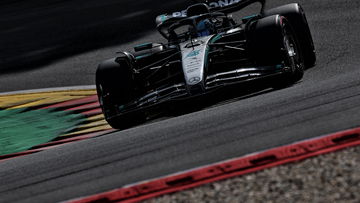 Rosberg waarschuwt Russell voor 'lastige' trucjes Wolff: "Verdwijnt van de aardbodem!"