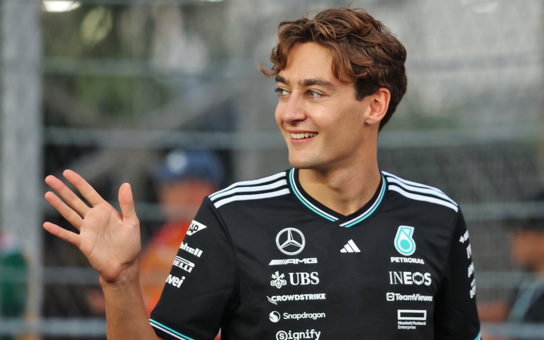 La Sólida Racha de George Russell Impulsa sus Opciones de Contrato con Mercedes