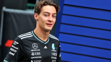 Russell bevestigt opnieuw gesprekken tussen Mercedes en Verstappen