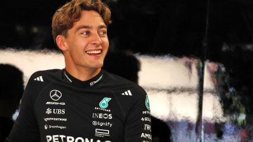 Russell haalt Michael Schumacher aan in jacht op eerste wereldtitel