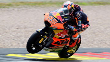 Veijer vecht zich naar voren na moeizame start in chaotische Moto2-race Duitsland