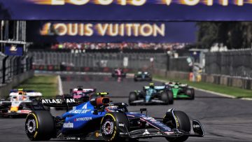 Carlos Sainz hit with another penalty as chaos reigns in messy Mexican GP