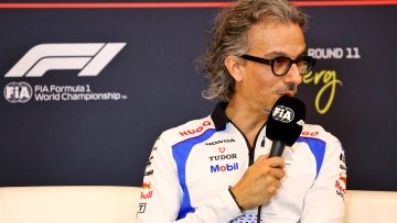 New Red Bull F1 boss warned of further 'risk' after 'extreme' team decline