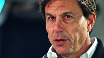 Wolff bevestigt interesse in Mercedes-coureur: "Paar keer gebeld"