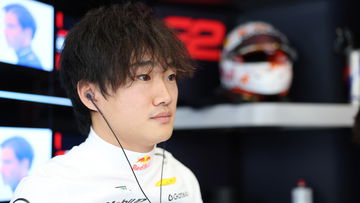 Tsunoda met handen in het haar: "Het lukt gewoon niet"