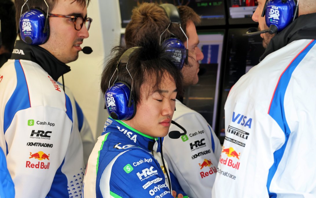 Tsunoda Bahrain testing