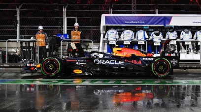 Tsunoda Q Las Vegas wet