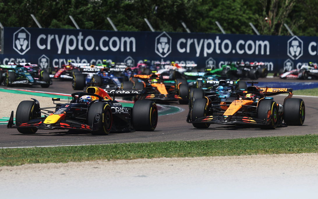 Verstappen Piastri race start Imola