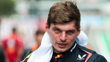 F1-grootheid vergelijkt Verstappen met Senna: "Hij draagt de auto"
