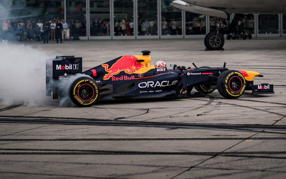 Verstappen re-opening Red Bull Hangar-7