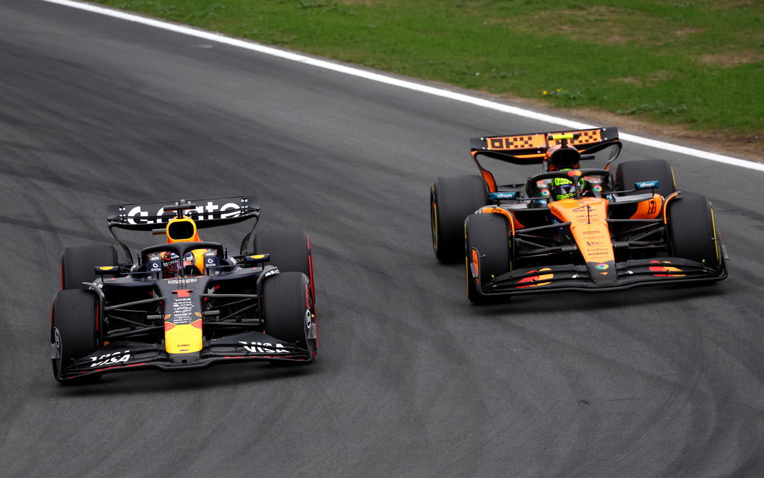 Verstappen Norris race Zandvoort