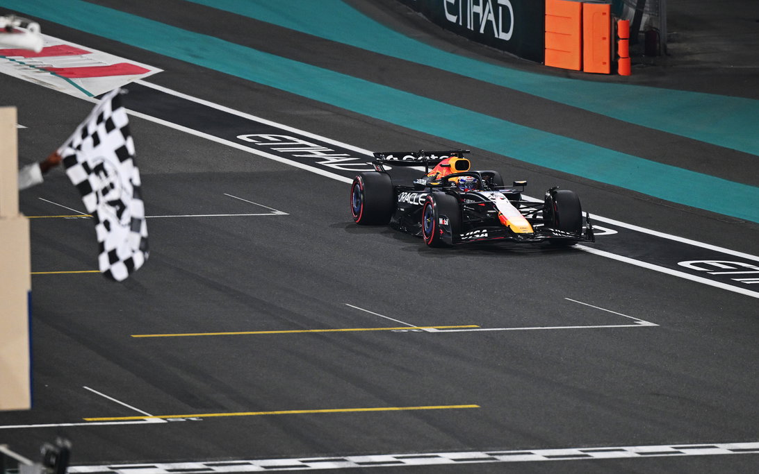 Verstappen pole Abu Dhabi