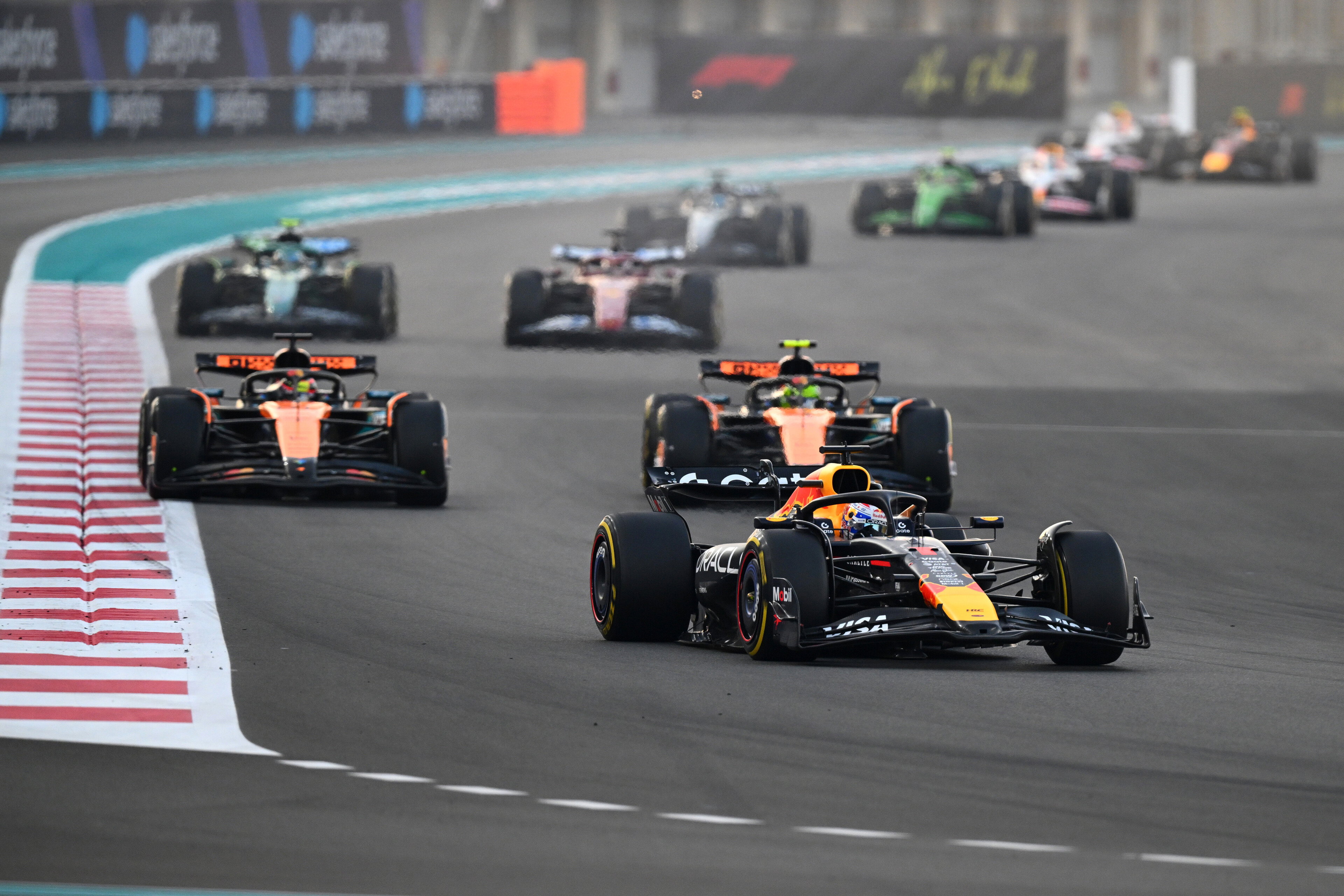 Verstappen Norris Piastri Abu Dhabi race