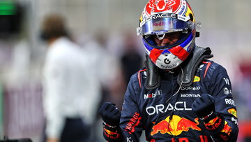 LIVE: Reaction as Max Verstappen stuns to claim Jeddah pole; Norris crashes