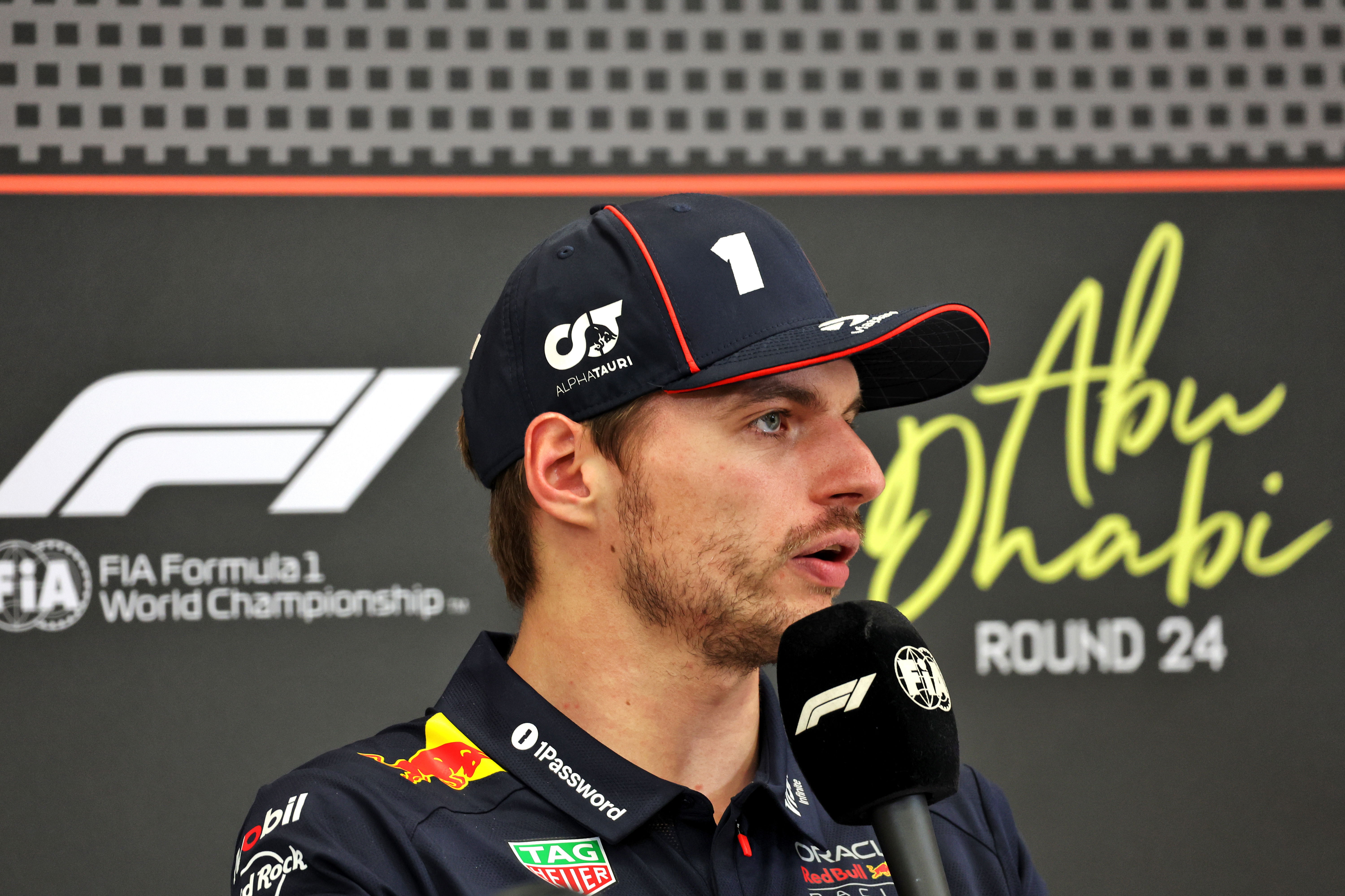 Verstappen presser Abu Dhabi Sun