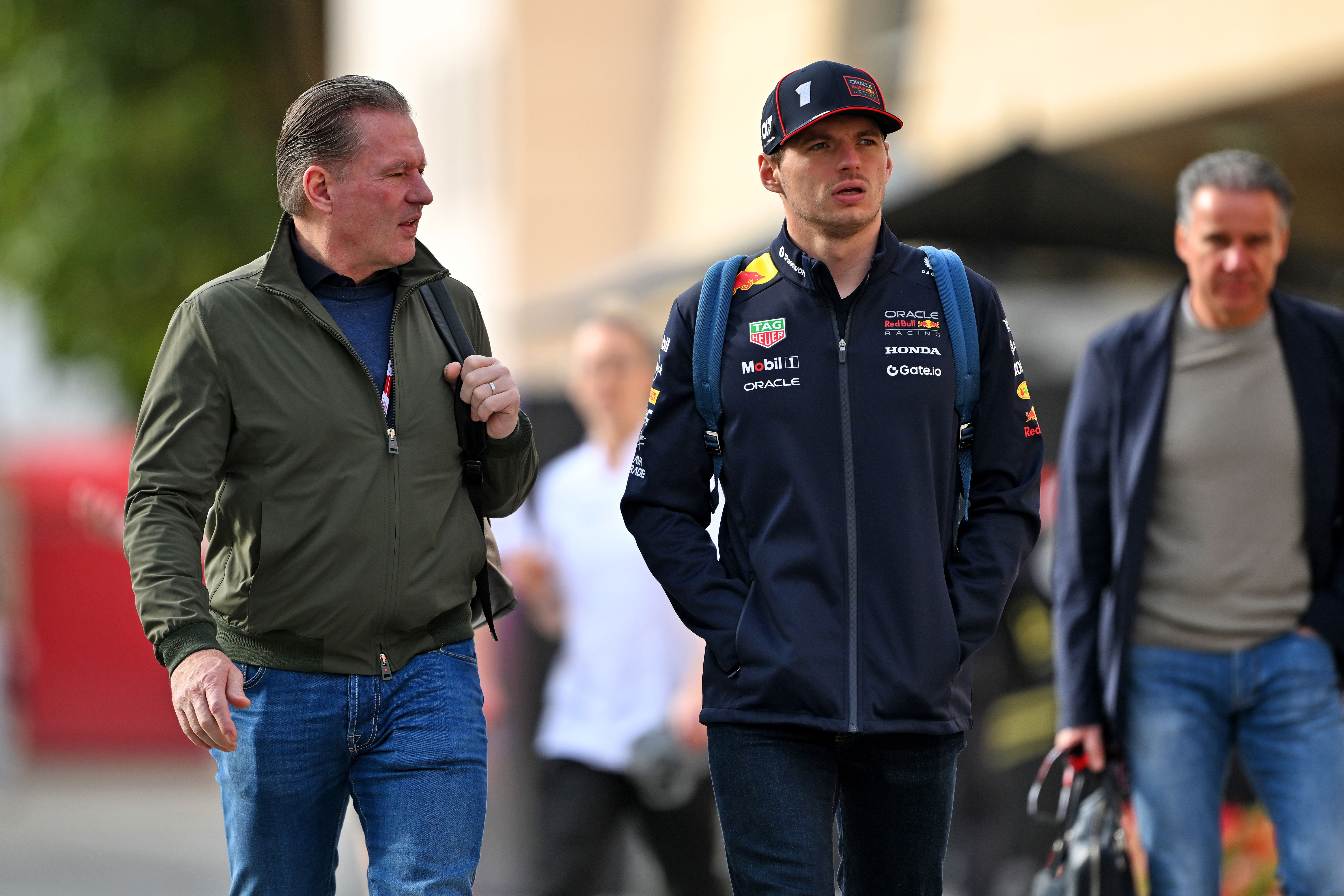 Jos en max Verstappen Bahrain test