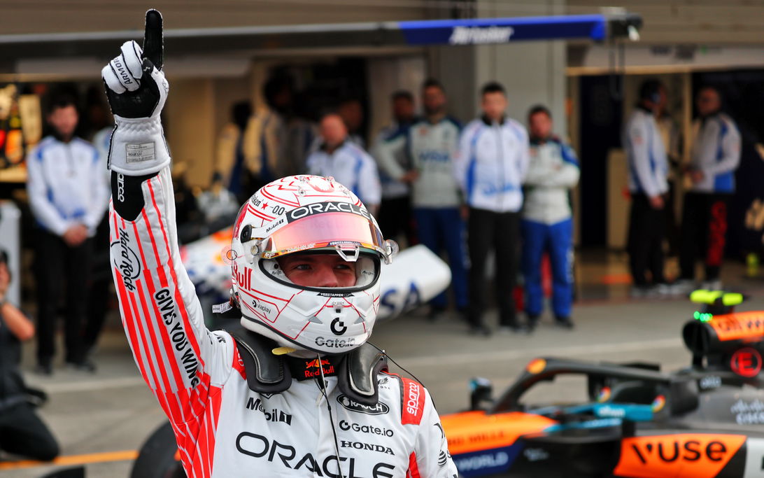 Verstappen pole Japan