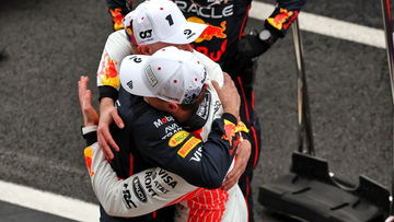 Verstappen prijst Honda de hemel in na snaarstrakke zege in Japan